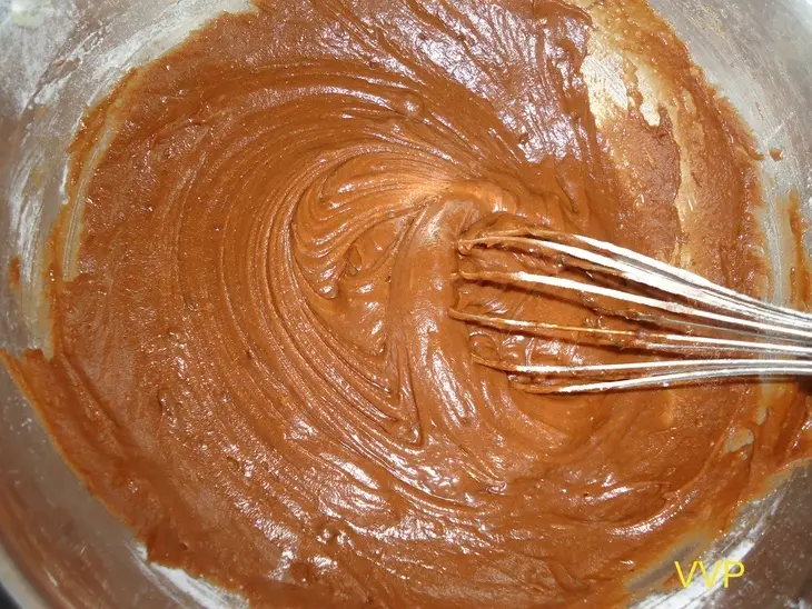 Пирог брауни с творогом и ягодами: шаг 4