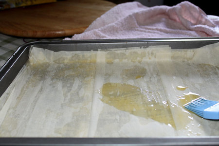 Пирог из теста фило со шпинатом и сыром фета: шаг 3