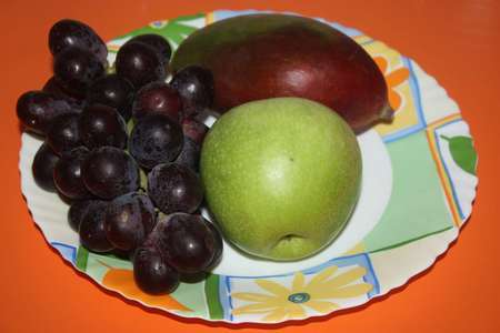 Нежные слойки с фруктами и кремом патисьер: шаг 6