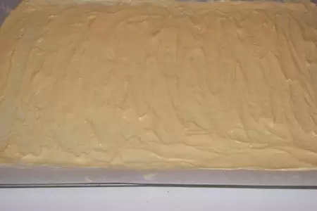 Рулет с яблоками"bolo de rolo": шаг 10