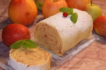 Рулет с яблоками"bolo de rolo": шаг 15