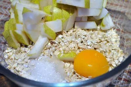 Геркулесовая груша под облаками.: шаг 2