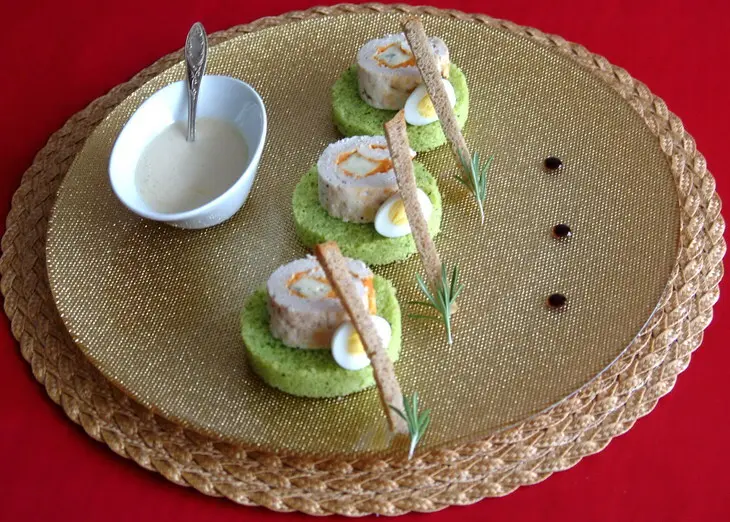 Куриные колбаски с яблочно-тыквенным пюре и зеленым кускусом со сливочным соусом: шаг 12