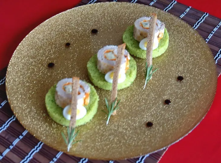 Куриные колбаски с яблочно-тыквенным пюре и зеленым кускусом со сливочным соусом: шаг 13