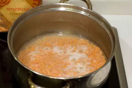 Курица, фаршированная чечевицей, грецкими орехами и печенью: шаг 2