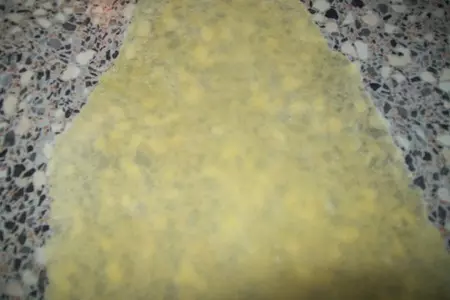 Суп-лапша, дикие утки, пирожки со сметанной начинкой: шаг 3