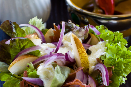 Салат с грушей и картофельными клецками: шаг 6
