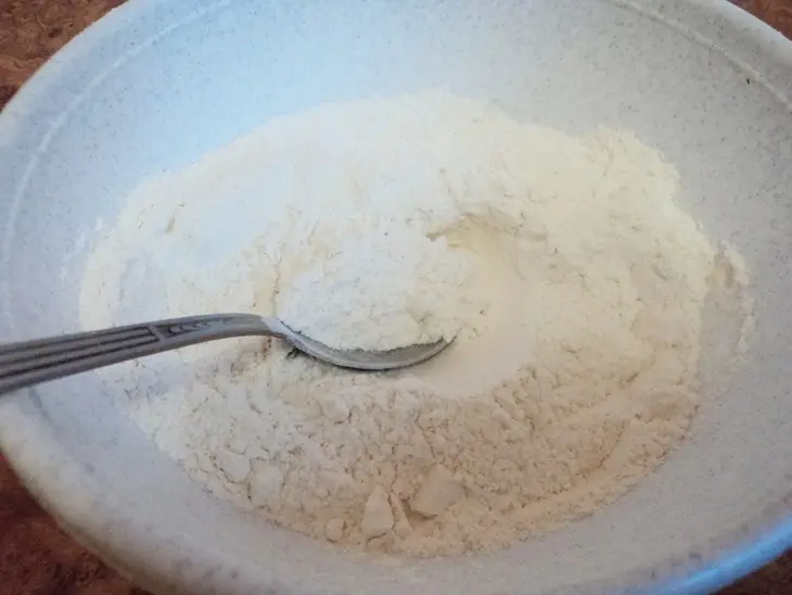 Мини-пирожки из заварного теста с мясом: шаг 1