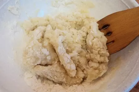 Мини-пирожки из заварного теста с мясом: шаг 2