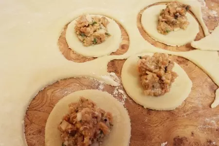 Мини-пирожки из заварного теста с мясом: шаг 5