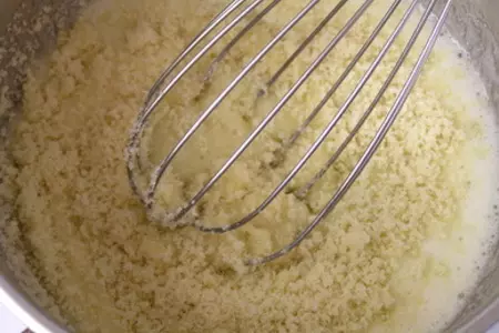 Миндальный кекс с черносливом от ги: шаг 2