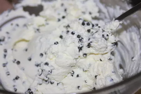 Тарталетки с черной икрой и гребешками.: шаг 3