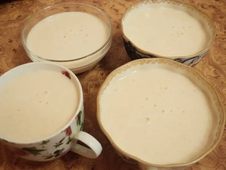 Грушевая панна котта с кофейным соусом и карамелизированными грушами: шаг 4