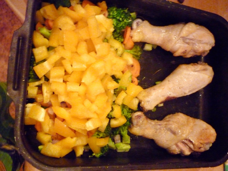 Запечённые овощи с рисовыми блинами и голенью цыплёнка "золотой петушок": шаг 7
