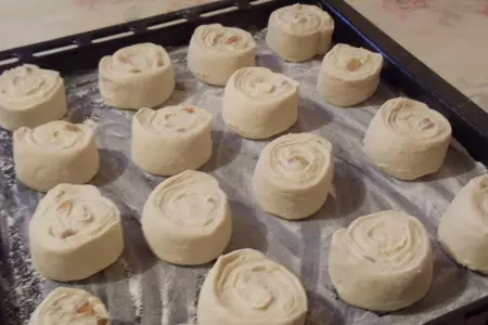 Булочки с творогм и изюмом: шаг 3
