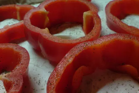 Пирог открытый с куриным мясом и перцами: шаг 1