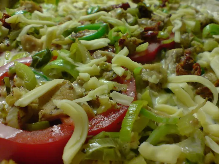 Пирог открытый с куриным мясом и перцами: шаг 4