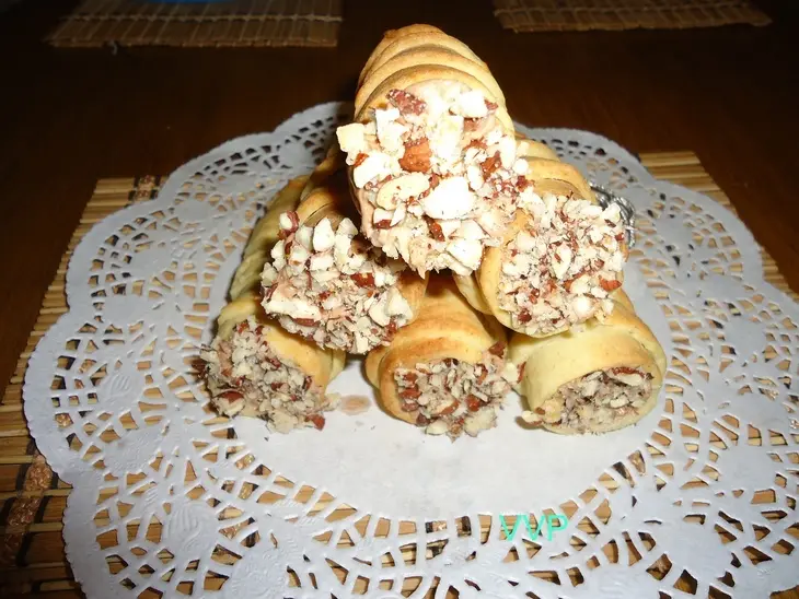 Пирожные трубочки с шоколадным кремом: шаг 4