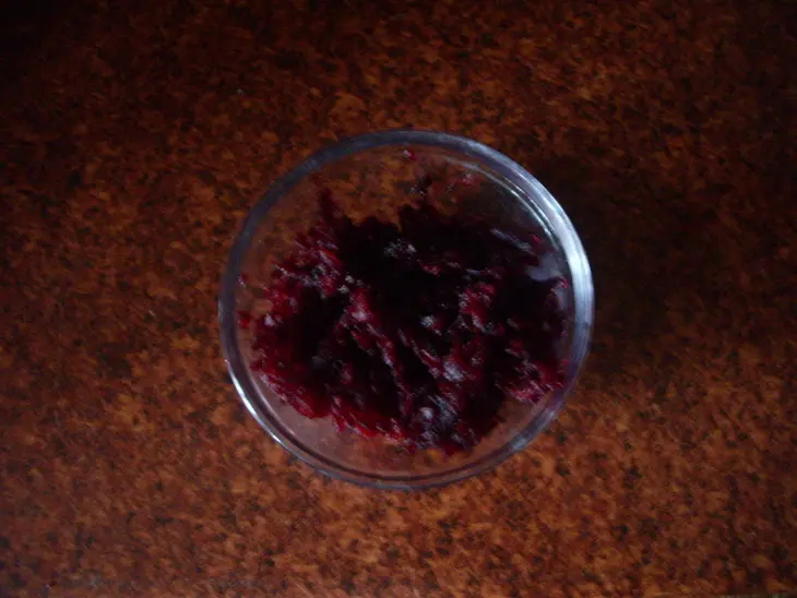 Салат с грушей, свеклой и адыгейским сыром: шаг 3