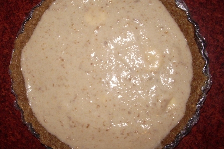 Фруктовый торт на корже из орехов, изюма и фиников: шаг 13