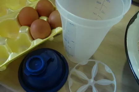 Морковный венок с ананасами и засахаренными фиалками: шаг 2