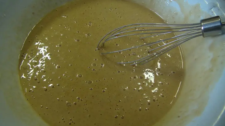 Морковный венок с ананасами и засахаренными фиалками: шаг 4