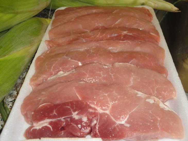 Свинина с фенхелем под чесночным соусом с кукурузой: шаг 1