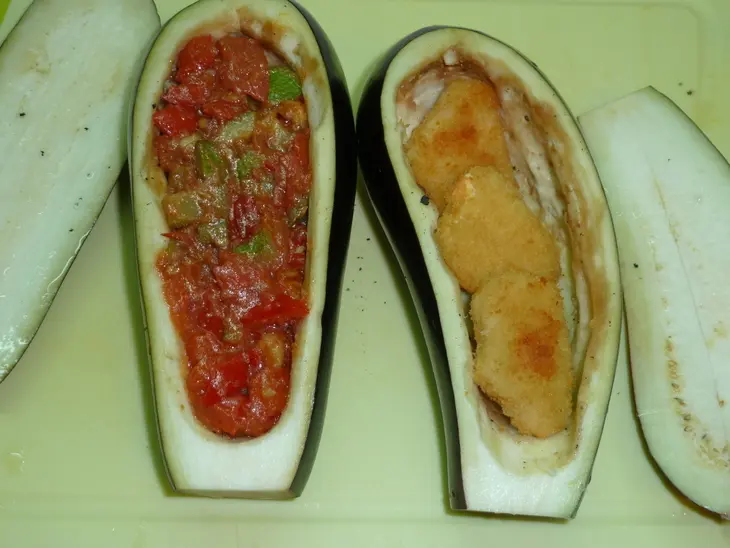 Филе цыпленка "золотой петушок", запеченное с овощами в маринованном баклажане: шаг 6