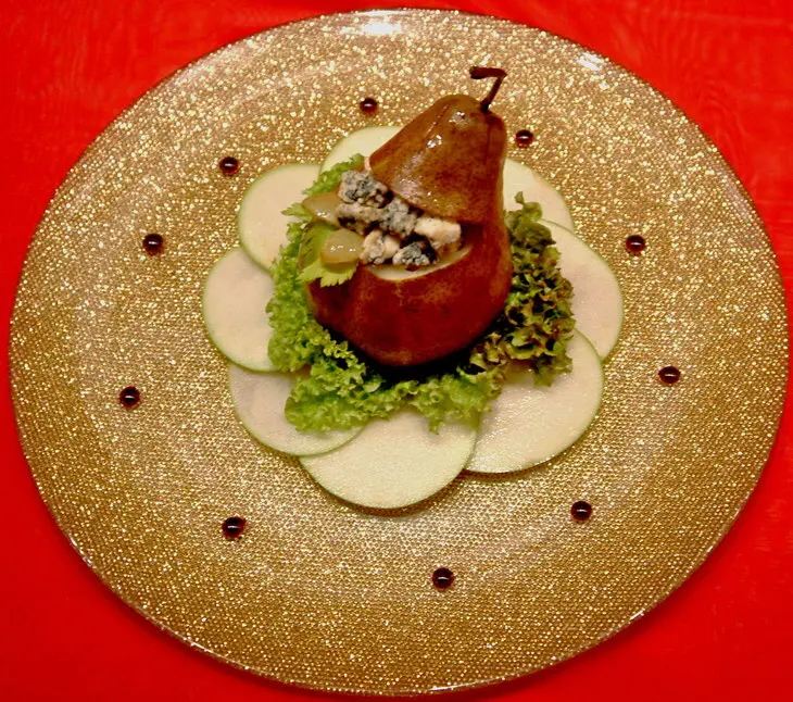 Бера фаршированная голубым сыром, виноградом и орешками: шаг 5