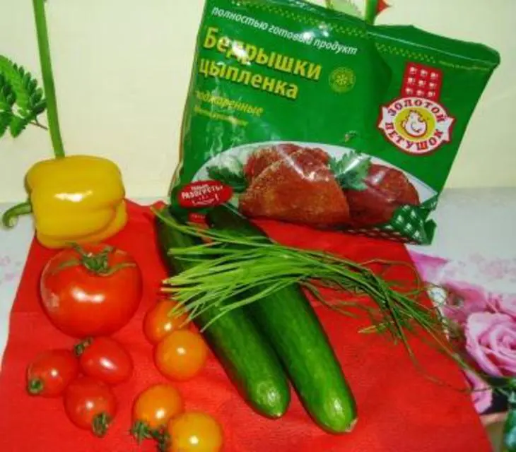Бедрышки цыпленка в огуречной корзинке: шаг 1