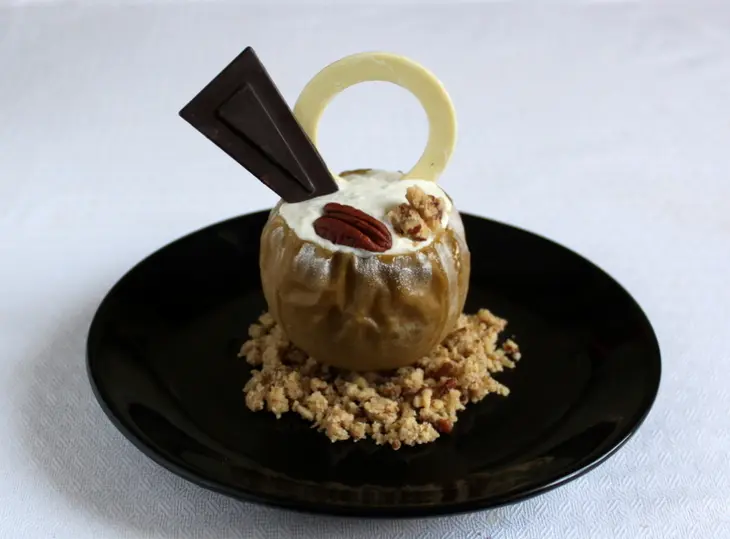 Печеное яблоко с голубым сыром и крамблом из ореха пекан: шаг 9
