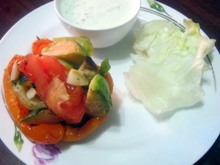 Куриные крылышки с овощами и соусом "полный гриль": шаг 11