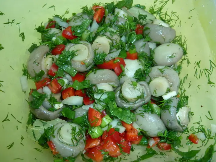 Шампиньоны маринованные " успеем за два часа до боя курантов": шаг 6