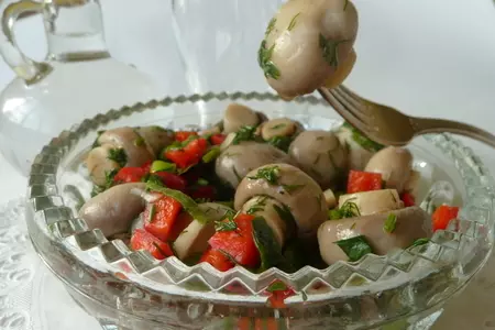 Шампиньоны маринованные " успеем за два часа до боя курантов": шаг 7