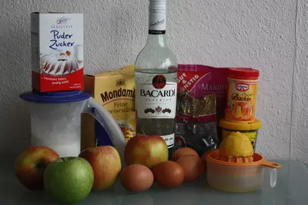 Яблочно-маковый пирог: шаг 1