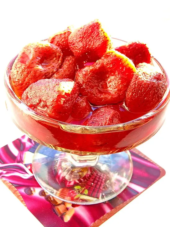 Клубника в коньяке: шаг 3
