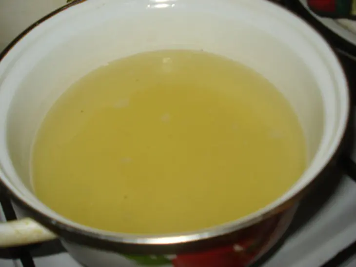 Праздничное заливное из мяса: шаг 4