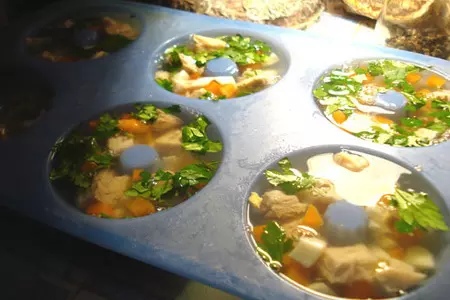 Праздничное заливное из мяса (дубль2): шаг 6