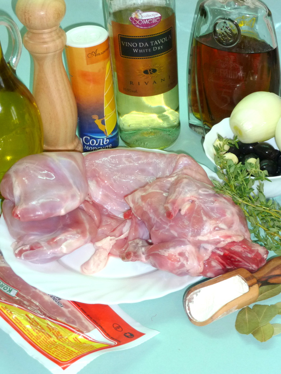 Кролик с маслинами  в винном соусе (lapin aux olives): шаг 1