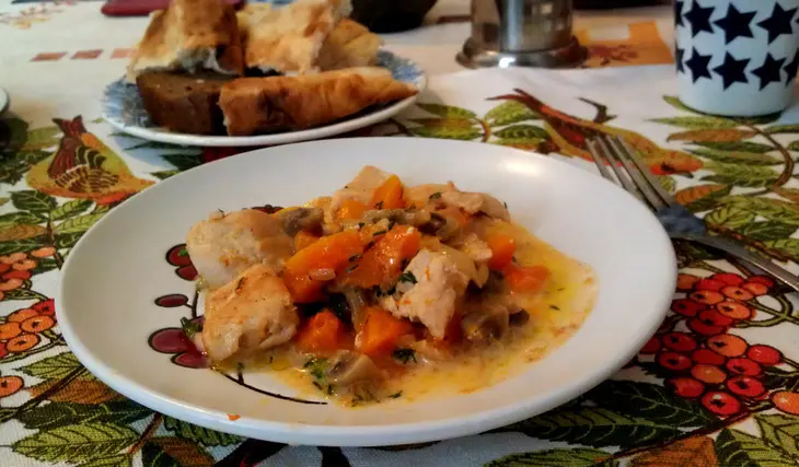 Курица с тыквой и шампиньонами в сметане: шаг 1