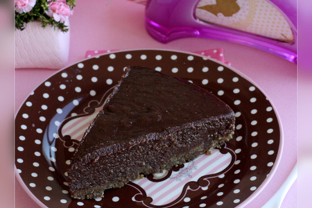 Шоколадный торт с финиками и ореховым кремом без муки и сахара: шаг 1