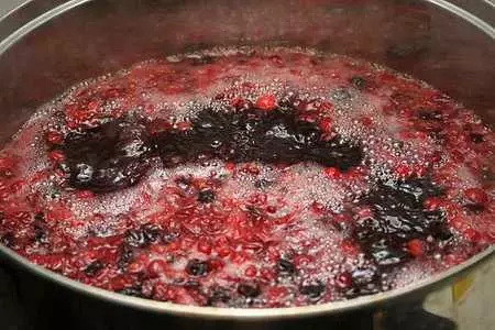Кисель из свежих ягод: шаг 5