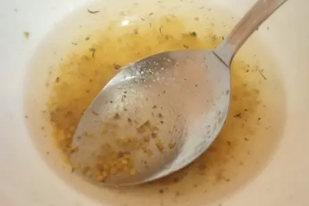 Теплый салат с копченой скумбрией: шаг 5