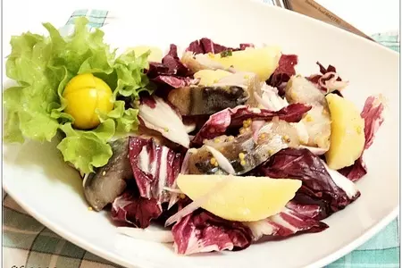 Теплый салат с копченой скумбрией: шаг 6