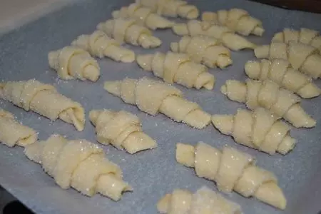 Сдобные сахарные трубочки: шаг 5