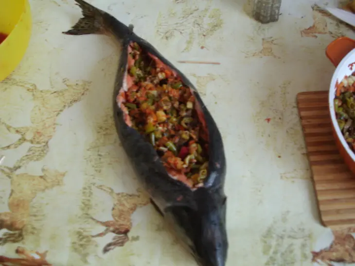 Горбуша, фаршированная овощами: шаг 3