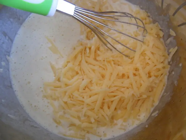 Киш лорен с кроликом и сыром: шаг 4