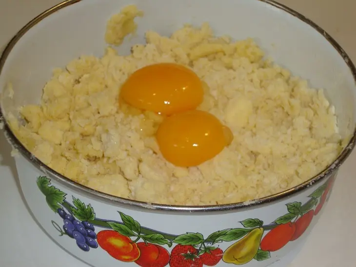 Песочное печенье  с кокосовой стружкой: шаг 3