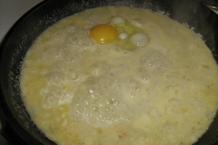 Любимая яичница в сметанно-луковом соусе: шаг 4