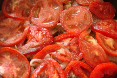 Язык запеченый с помидорами и сыром: шаг 3